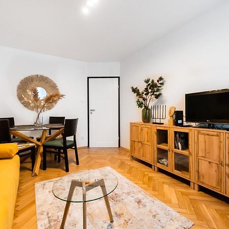 Metro Swietokrzyska Boho Aesthetic Apartment Варшава Экстерьер фото