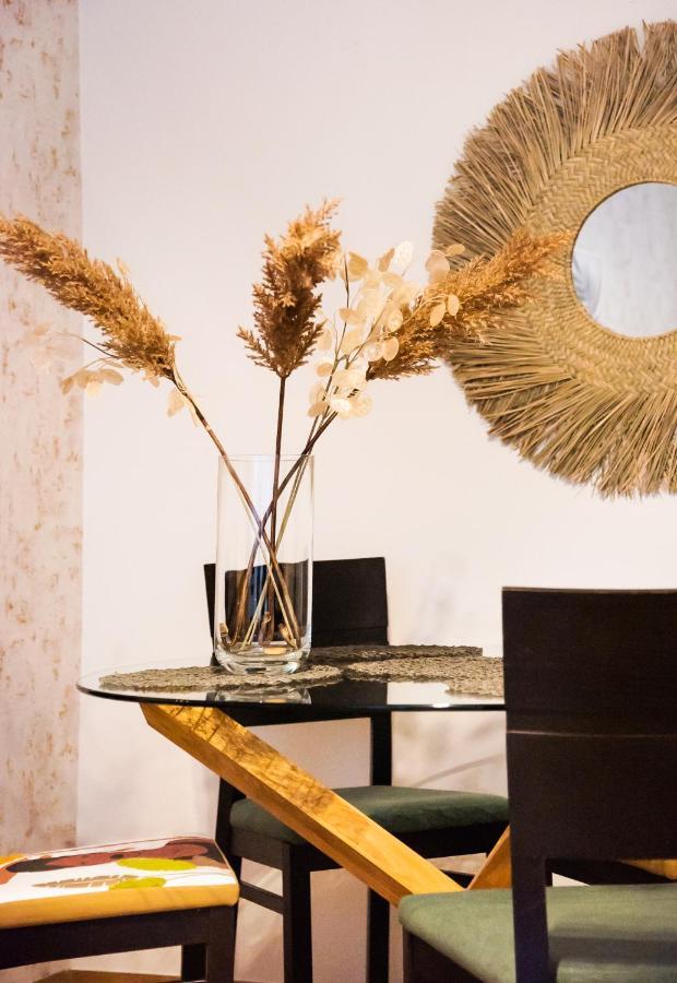 Metro Swietokrzyska Boho Aesthetic Apartment Варшава Экстерьер фото