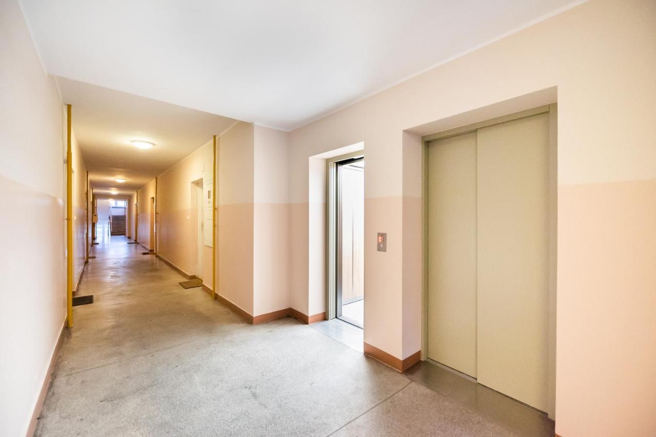 Metro Swietokrzyska Boho Aesthetic Apartment Варшава Экстерьер фото